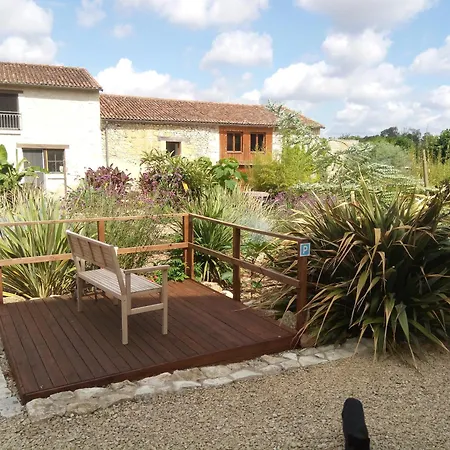 The Piggeries At La Maison Tumtum Arbre Guest house *