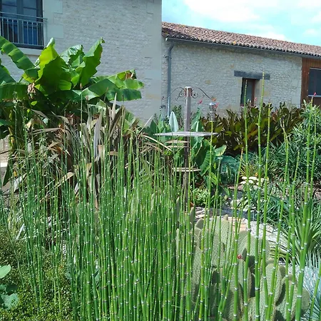 The Piggeries At La Maison Tumtum Arbre